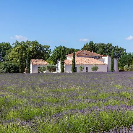 Liebeshotel Les Chambres Romantiques - Jacuzzi Privatif, Domaine Aixois D'exception *